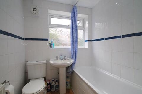 31 Ranmoor Gardens, Harrow, HA1 1UQ