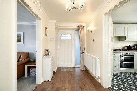 10 Aldwyck Drive, Wolverhampton, WV3 8NE