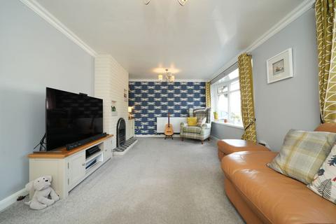 10 Aldwyck Drive, Wolverhampton, WV3 8NE
