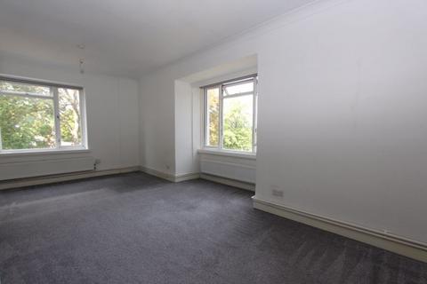 37 Radcliffe Gardens, Carshalton, SM5 4PG