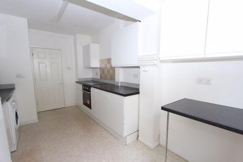37 Radcliffe Gardens, Carshalton, SM5 4PG