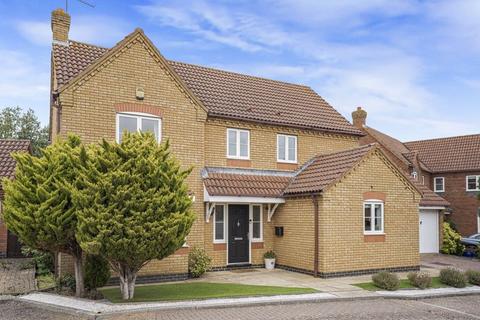 Carisbrooke Way, Kingsmead, Milton Keynes