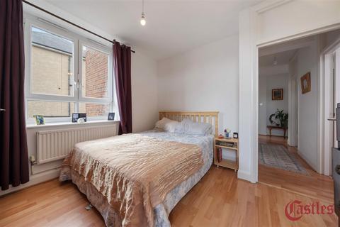 2 bedroom flat for sale, Woodfield House, Rossington Street, London