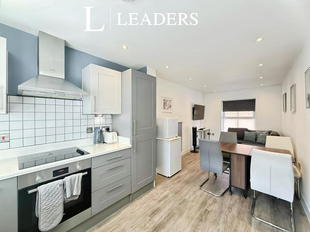 Apartment in Bournemouth - View 2