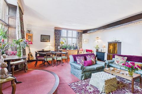 undefined, Woollas Hall, Eckington