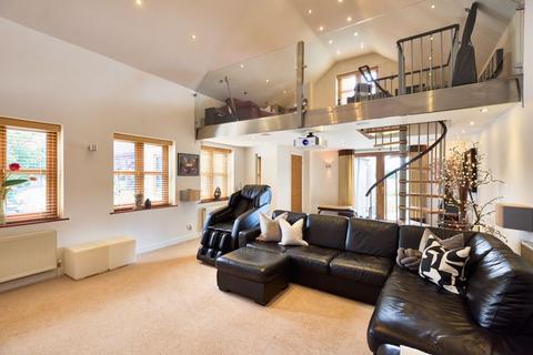 5 bedroom detached house for sale, Vine Gardens, Bubwith YO8