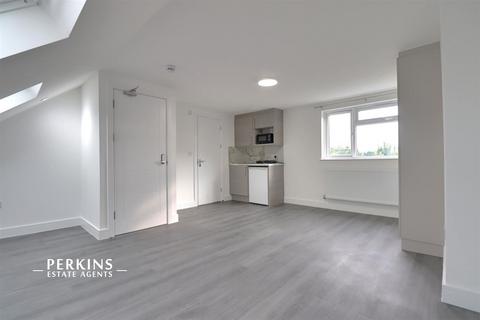 undefined, Northolt, UB5