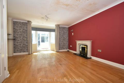 3 bedroom end of terrace house for sale, Fitzroy Drive, Lee-On-The-Solent