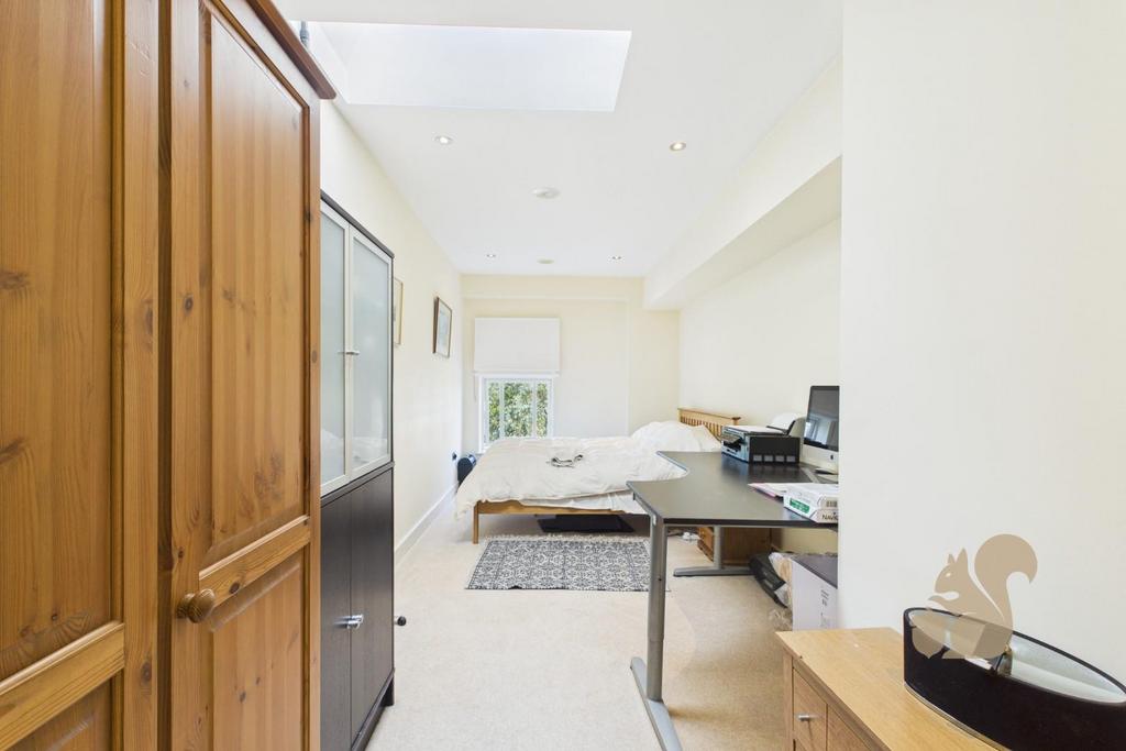 CAM01659 G0-PR0556-STILL006.jpg