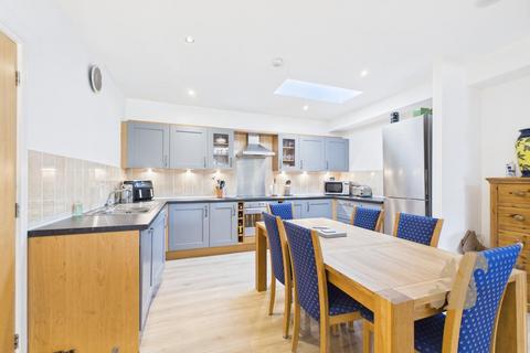 2 bedroom penthouse for sale, School Lane, Mistley