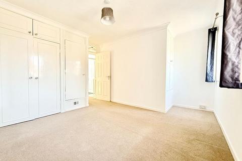 13 Benington Close, Luton, LU2 7YJ