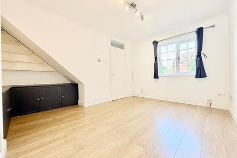 13 Benington Close, Luton, LU2 7YJ