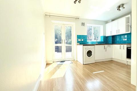 13 Benington Close, Luton, LU2 7YJ