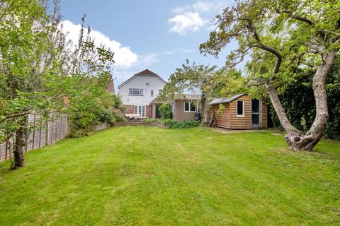 New Road, Cranbrook, Kent, TN17 3LE