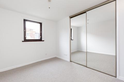 2 bedroom flat to rent, Warriston Road, Edinburgh, EH7