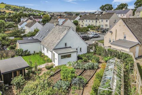 undefined, Westonfields, Totnes