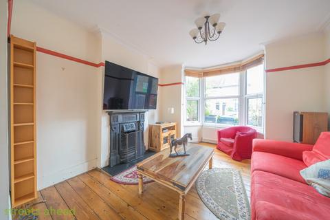 3 bedroom house to rent, Nicholson Road, Croydon, CR0
