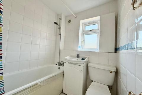 4 Lockswood, Maidstone, ME16 0NX