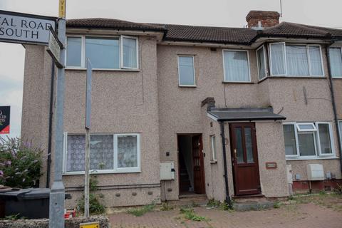 2 bedroom flat for sale, Oval Road South, Dagenham RM10