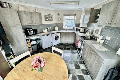 2 bedroom end of terrace house for sale, The Hollies, Holbeach, PE12