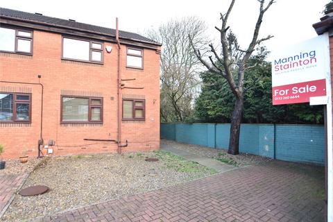 3 bedroom semi-detached house for sale, Windmill Court, Leeds, West Yorkshire