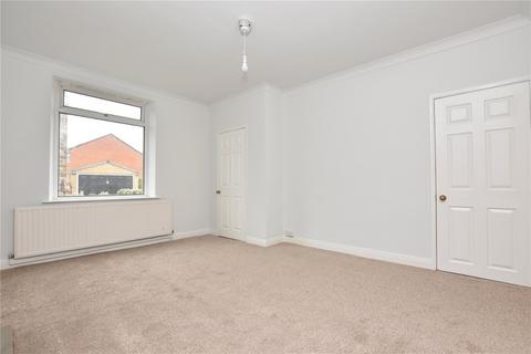 2 bedroom semi-detached house for sale, Batley Road, Tingley, Wakefield, West Yorkshire