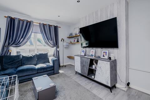2 bedroom flat for sale, Tullos Place, Aberdeen AB11