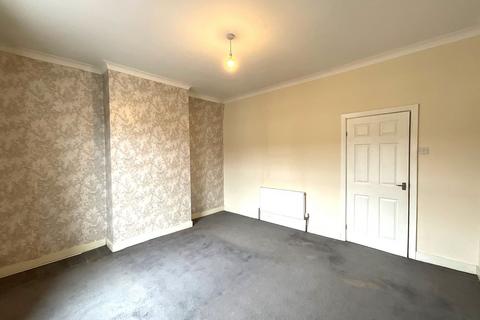 3 bedroom terraced house to rent, Jarratt Street, Hyde Park, DN1