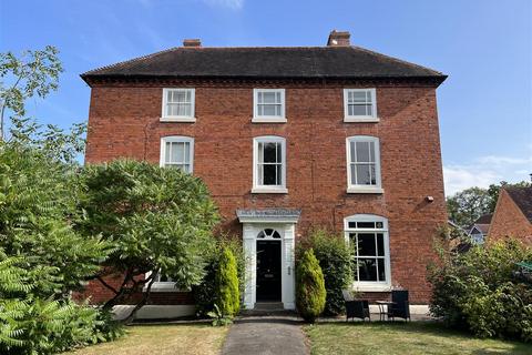 Libbards Way, Solihull