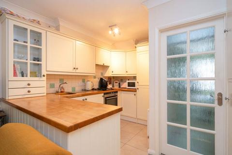 1 bedroom apartment for sale, Fairlawns, Watford WD17