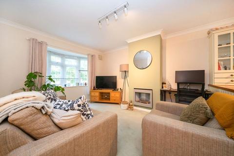 1 bedroom apartment for sale, Fairlawns, Watford WD17