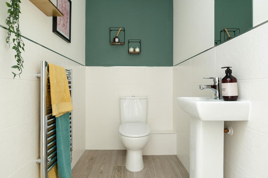Useful downstairs cloakroom