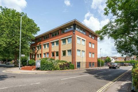 Office to rent, 47-51 Kingston Cres Portsmouth PO2 8AA