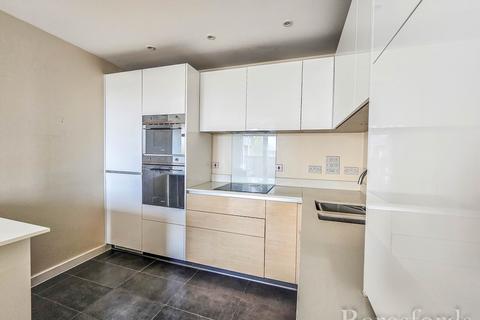 1 bedroom apartment for sale, Ashflower Drive, Romford, RM3