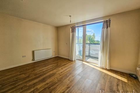 1 bedroom apartment for sale, Ashflower Drive, Romford, RM3