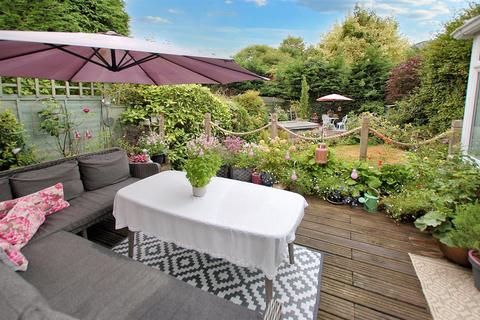 3 bedroom semi-detached house for sale, Homedean Road, Chipstead, Sevenoaks