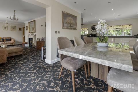 4 bedroom detached house for sale, Furzehill Road, Torquay, TQ1