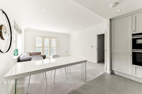 2 bedroom apartment for sale, Seymour Drive, ASCOT