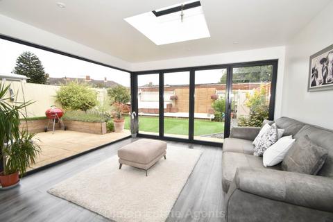 3 bedroom semi-detached house for sale, Teal Walk, Peel Common, Gosport