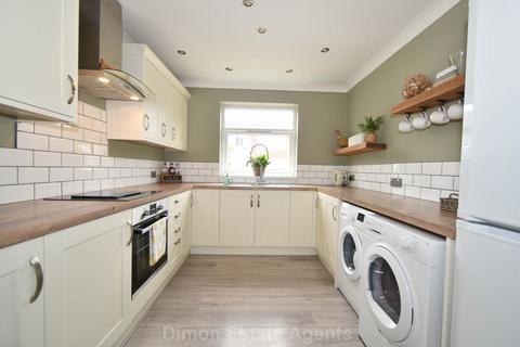 3 bedroom semi-detached house for sale, Teal Walk, Peel Common, Gosport