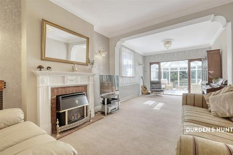 undefined, Curtis Road, Hornchurch, RM11