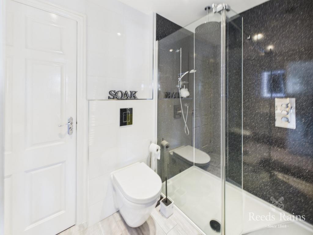 Jack &amp; Jill En-Suite