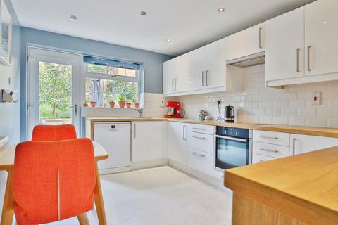 4 bedroom detached house for sale, Poppleton Road, Wakefield WF3