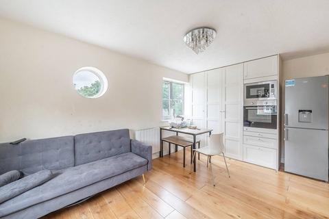 1 bedroom flat for sale, Vicars Bridge Close, Alperton, Wembley, HA0