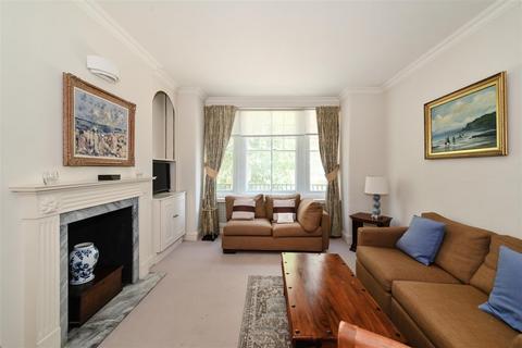 3 bedroom apartment to rent, Walton Street, London, SW3