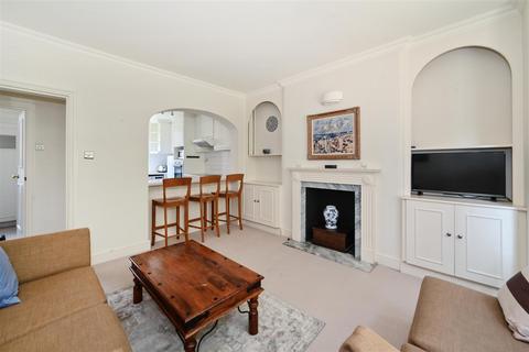 3 bedroom apartment to rent, Walton Street, London, SW3