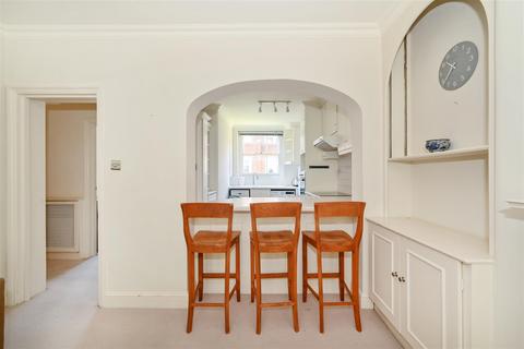3 bedroom apartment to rent, Walton Street, London, SW3