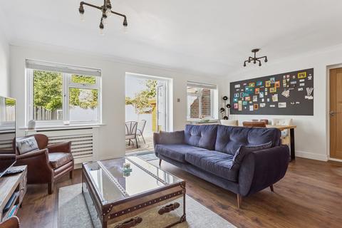 51 Hazell Way, Stoke Poges, Slough, SL2 4DD