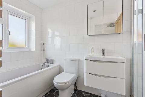51 Hazell Way, Stoke Poges, Slough, SL2 4DD