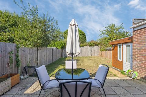 51 Hazell Way, Stoke Poges, Slough, SL2 4DD